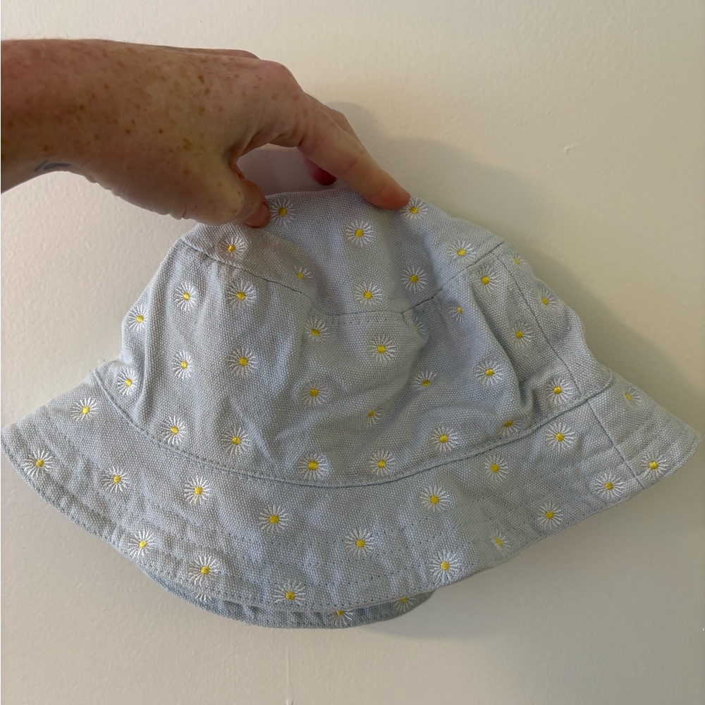 Altar'd State Light Blue Daisy Hat